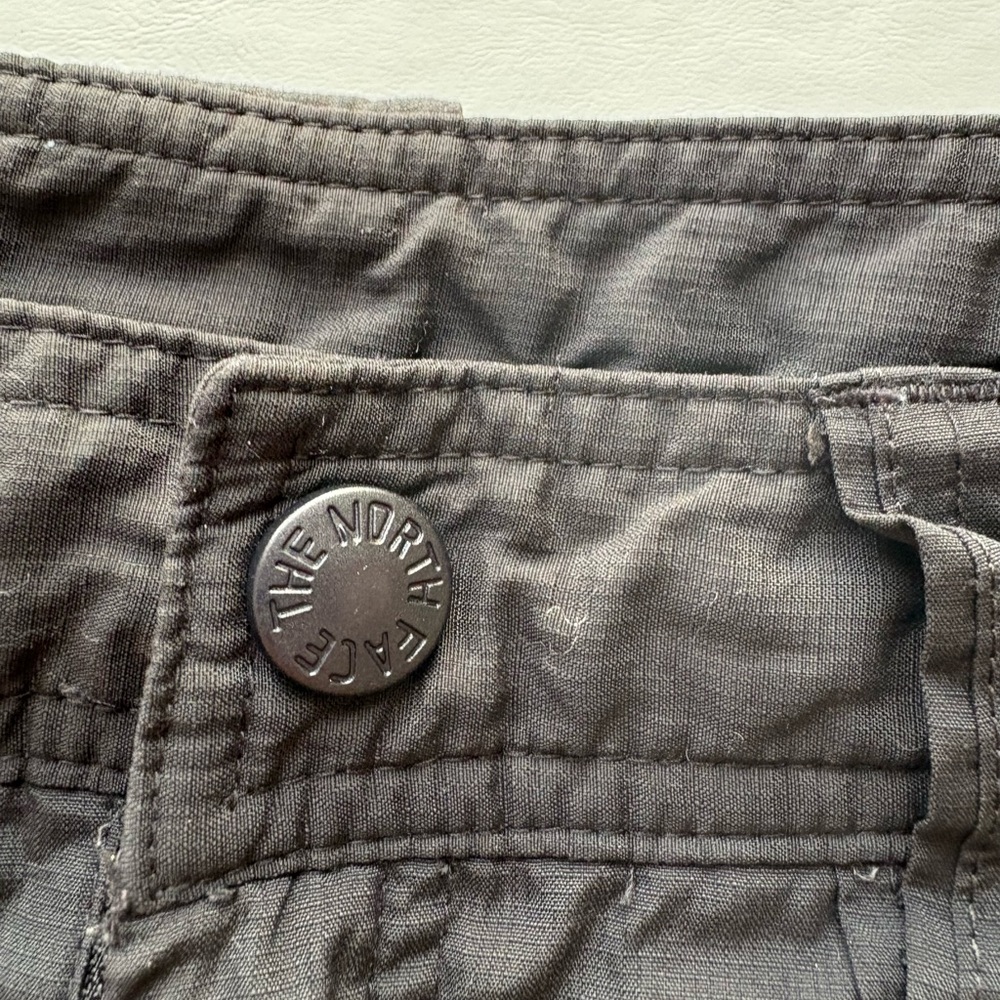 The North Face Women's Active Cargo Skirt - Size 12 Fantastic Condition - Picture 3 of 12